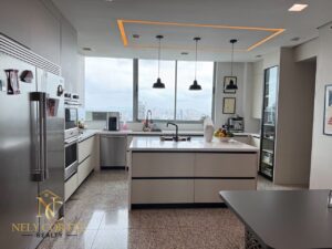 Kitchen island, apartment for sale in Allure, Panama City, Panama