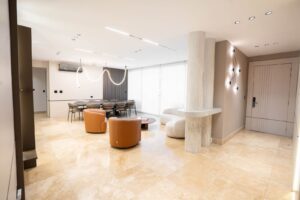 Living area, apartment for sale in Q Tower, Panama City, Panama