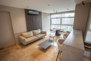 Living room, apartment for sale in Q Tower, Panama City, Panama